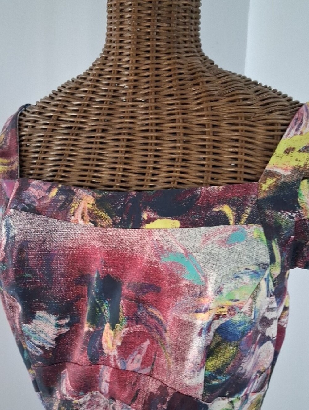 Painterly Floral Midi Sheath Dress in Multicolor - Picture 3 of 8